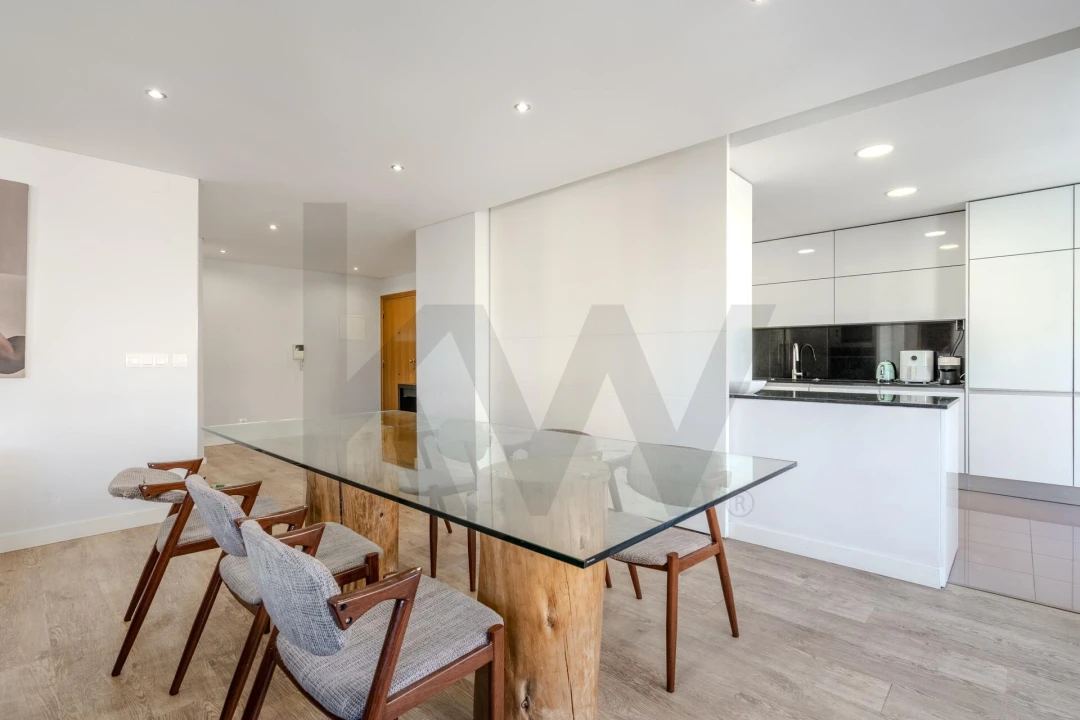 Apartamento T3 para Venda em Carnaxide e Queijas Foto 9