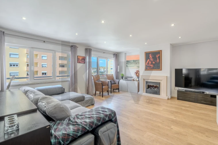 Apartamento T3 para Venda em Carnaxide e Queijas Foto 4