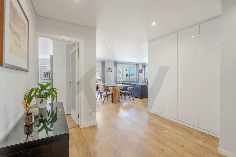 Apartamento T3 para Venda em Carnaxide e Queijas Foto 16