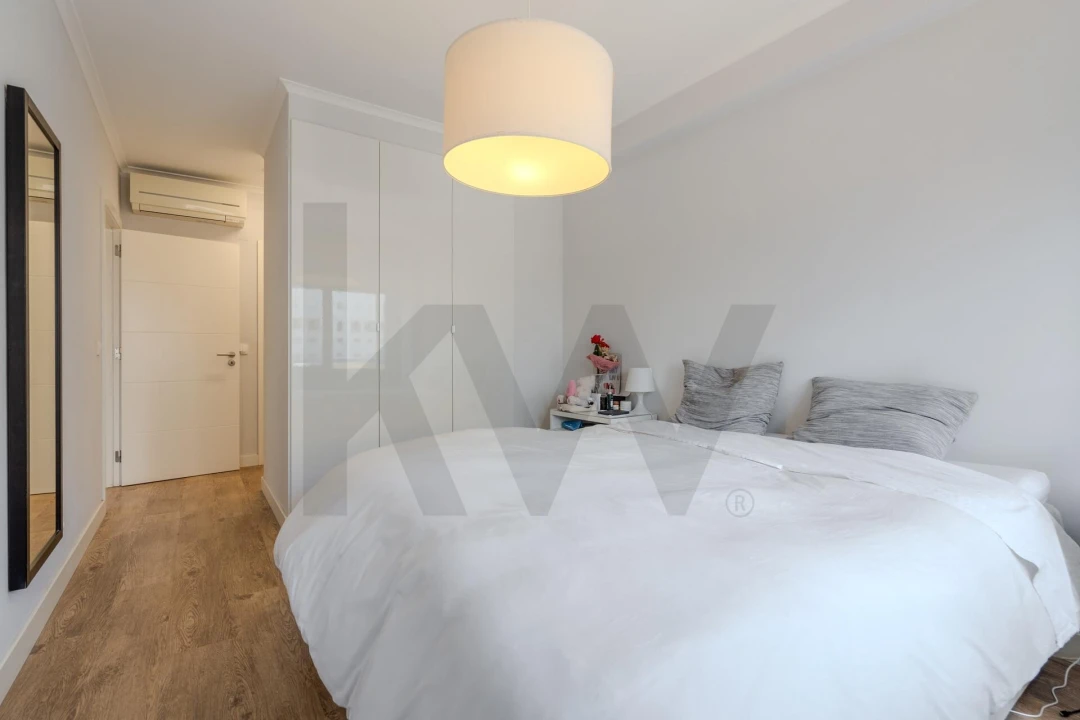 Apartamento T3 para Venda em Carnaxide e Queijas Foto 30