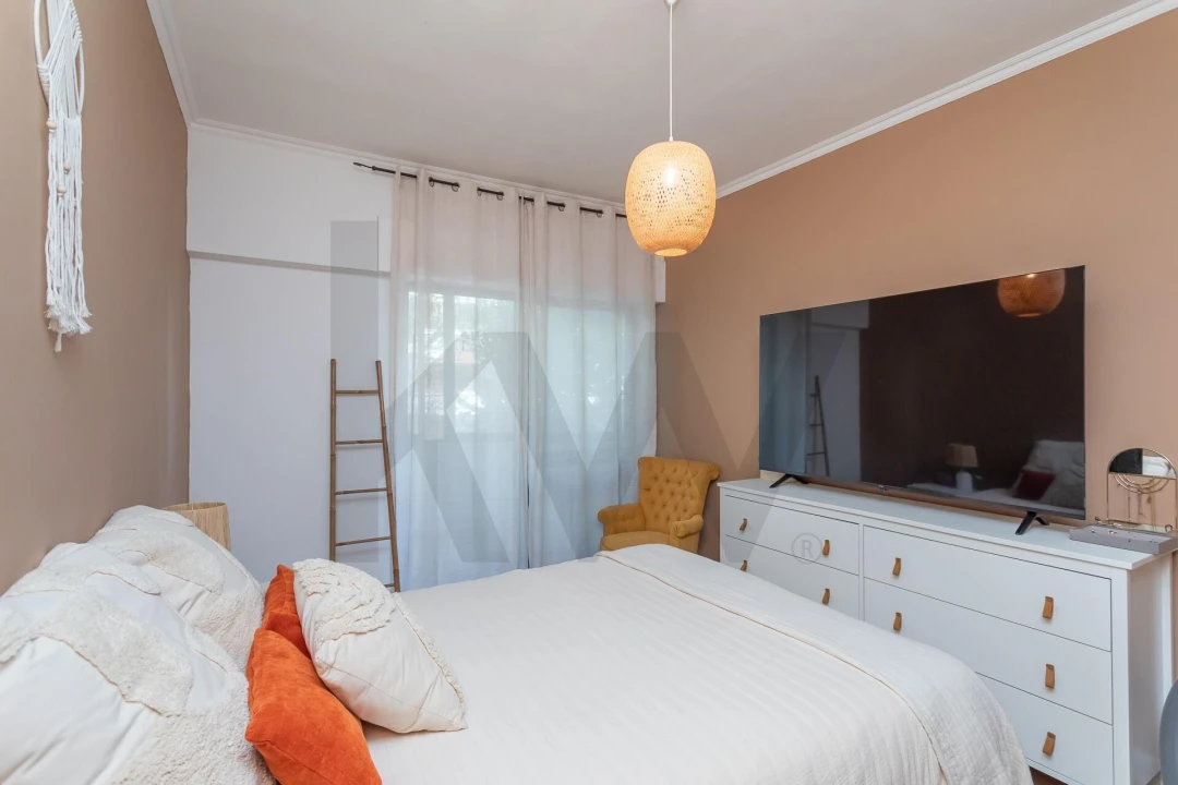 Apartamento T2 para Venda em Algueirão-Mem Martins Foto 23