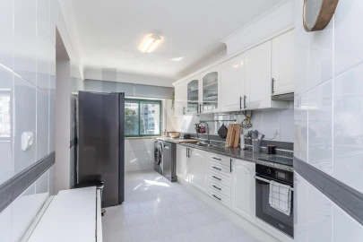 Apartamento T2 para Venda em Algueirão-Mem Martins