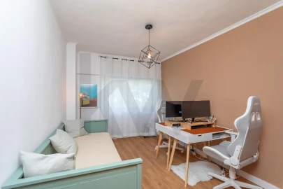 Apartamento T2 para Venda em Algueirão-Mem Martins