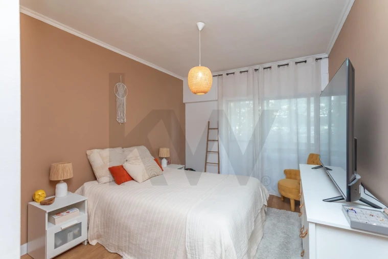 Apartamento T2 para Venda em Algueirão-Mem Martins Foto 3