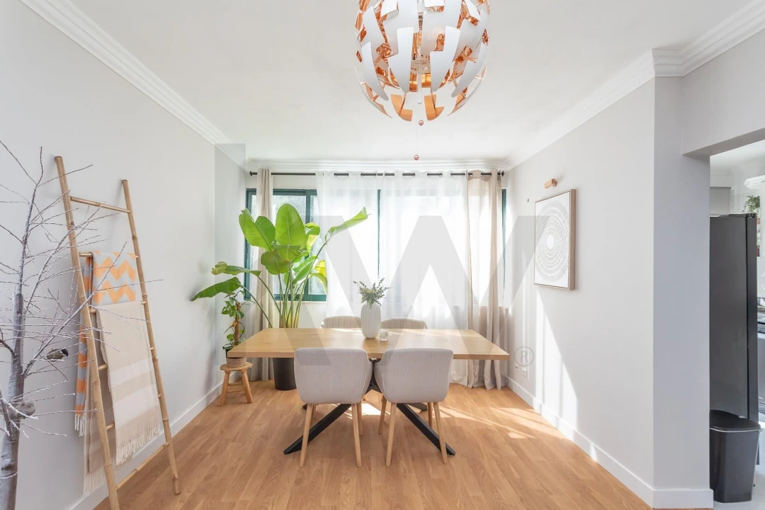 Apartamento T2 para Venda em Algueirão-Mem Martins Foto 14