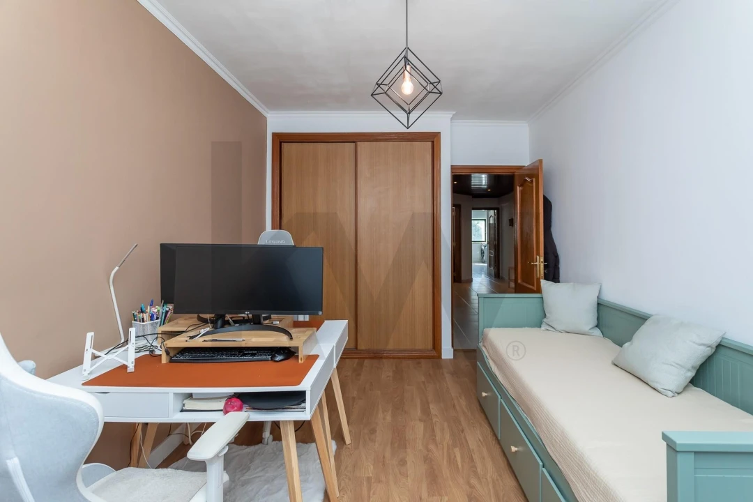 Apartamento T2 para Venda em Algueirão-Mem Martins Foto 27