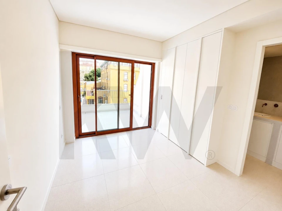 Apartamento T2 para Arrendamento em Beato Foto 6