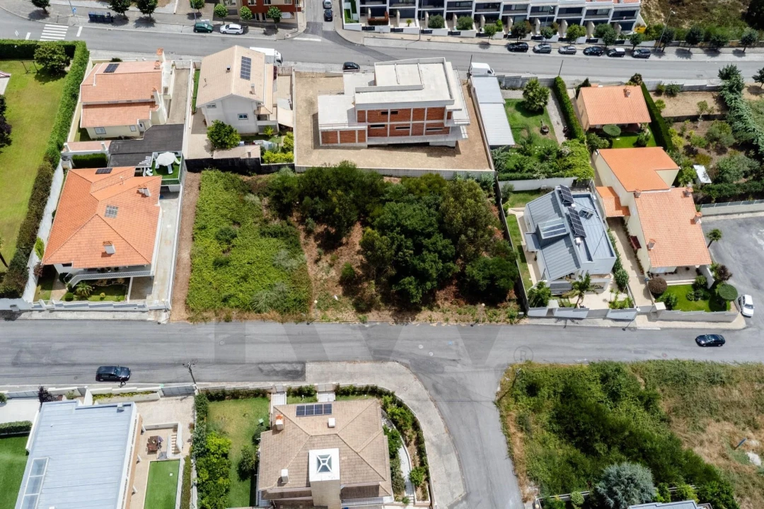 Terreno para Venda em Escapães Foto 7