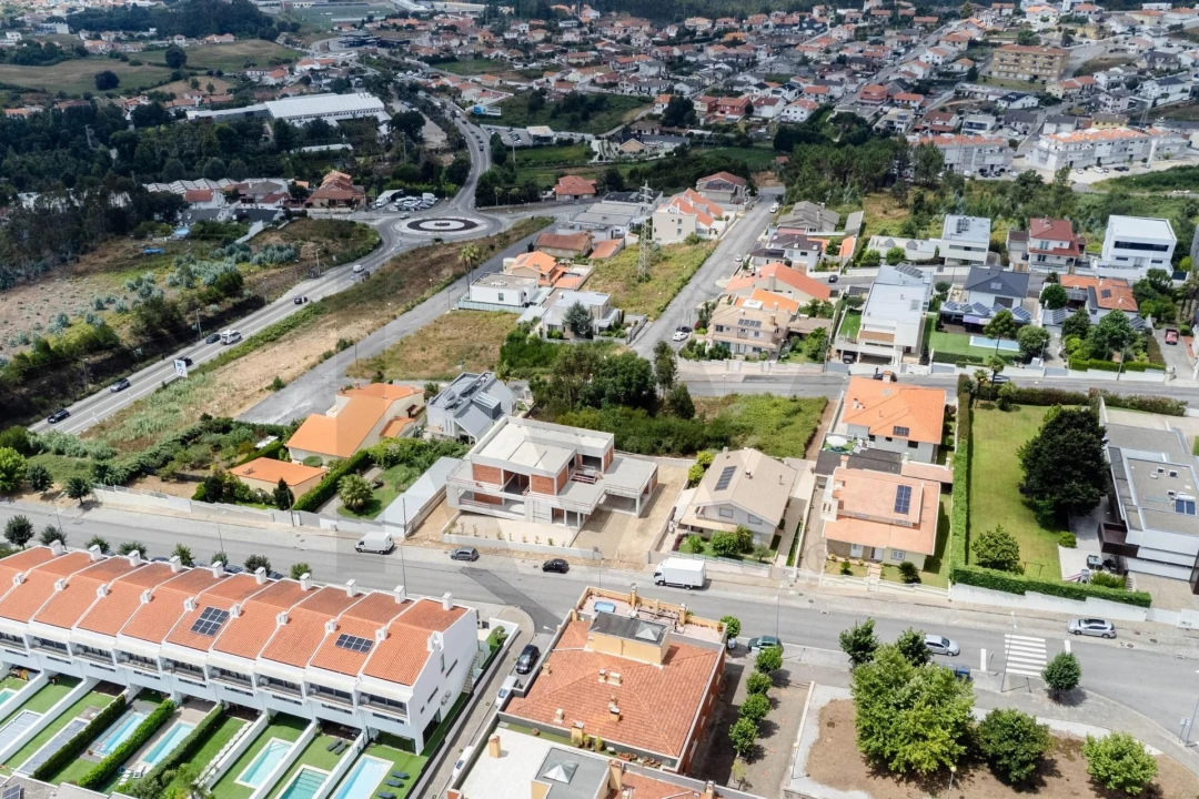 Terreno para Venda em Escapães Foto 14