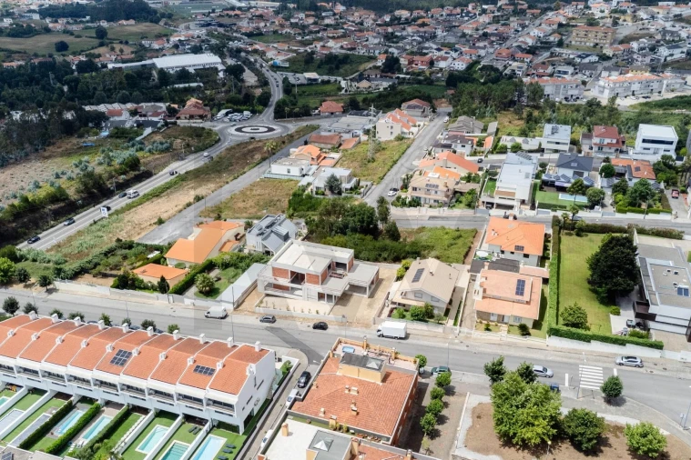 Terreno para Venda em Escapães Foto 14