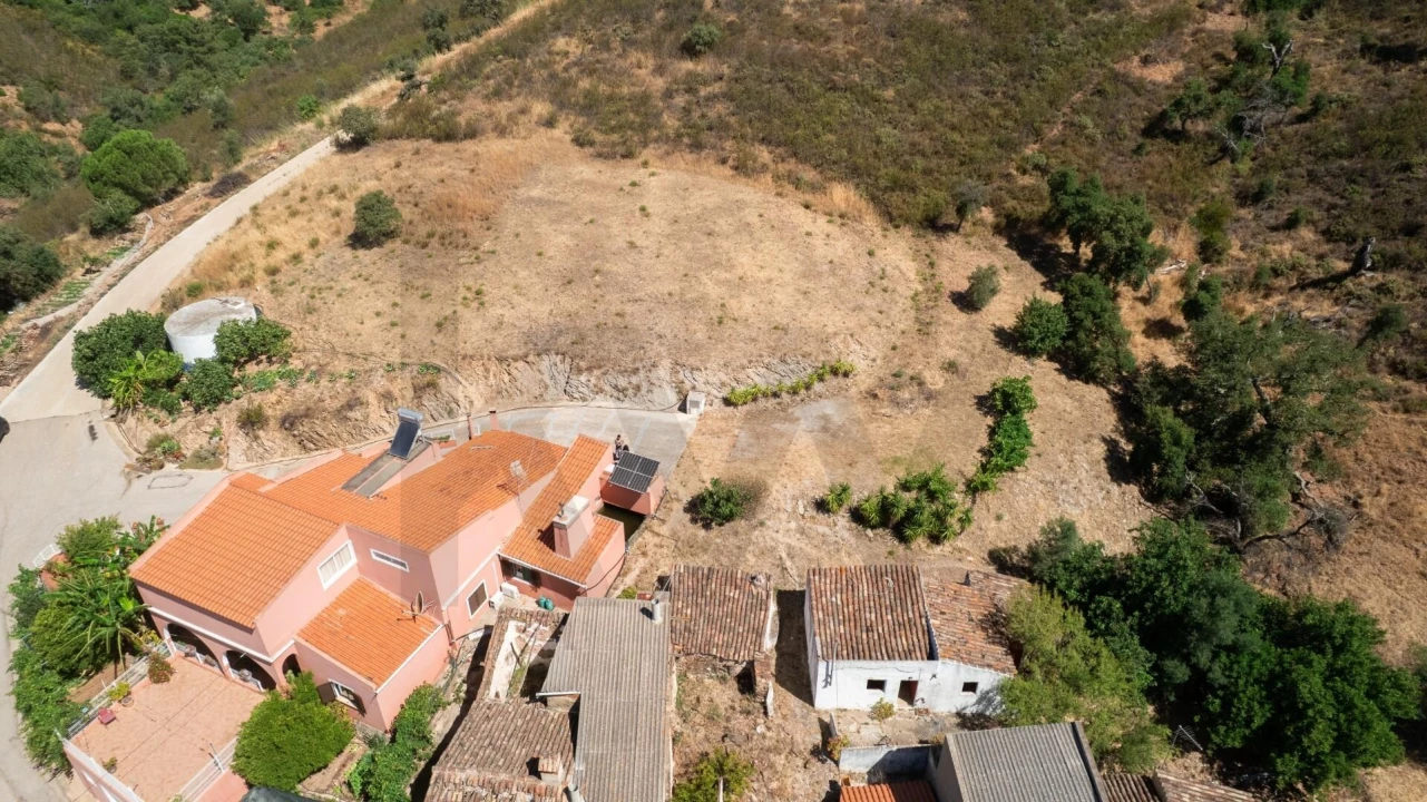 Moradia T2 para Venda em Salir Foto 15