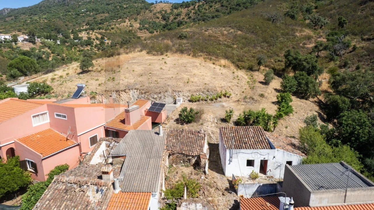 Moradia T2 para Venda em Salir Foto 12