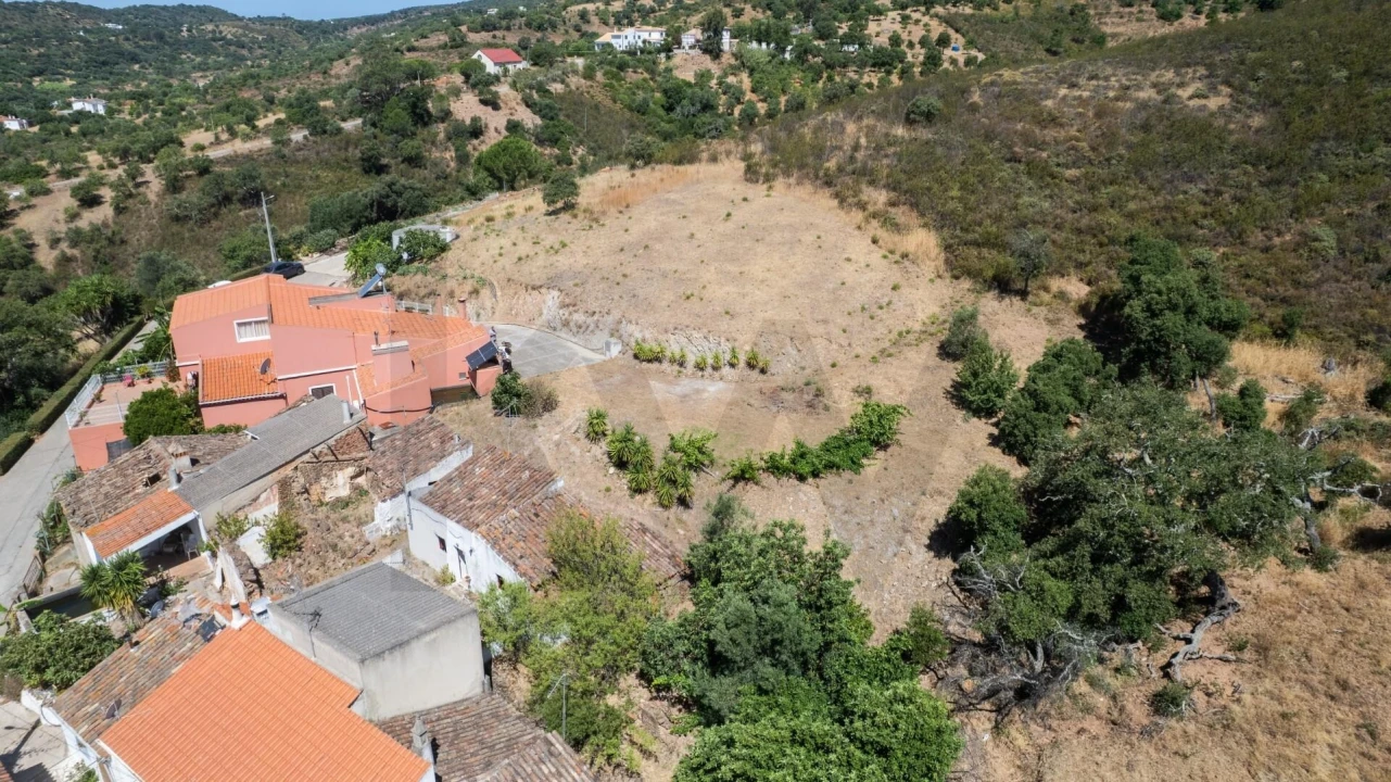 Moradia T2 para Venda em Salir Foto 14