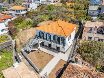 Moradia T5 para Venda em Jardim do Mar