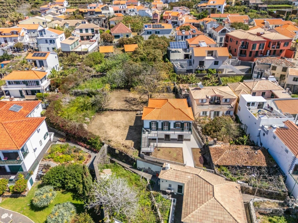 Moradia T5 para Venda em Jardim do Mar Foto 4