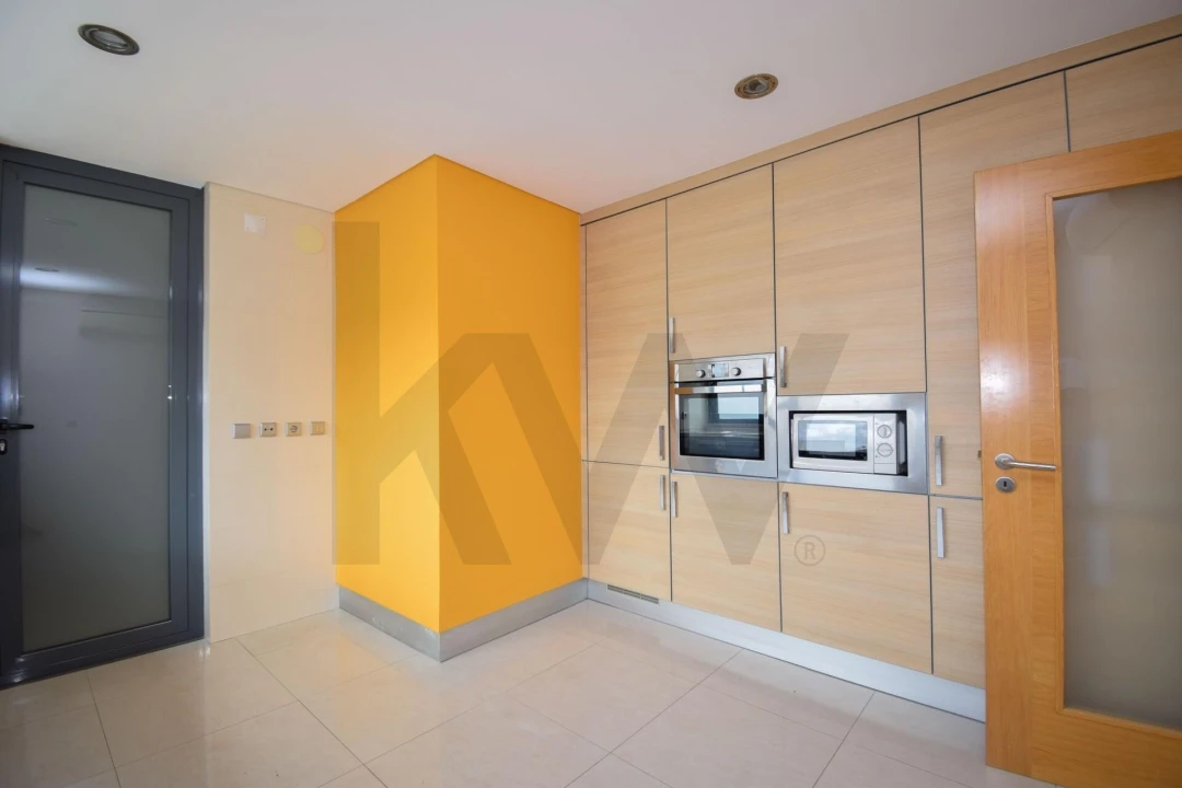 Apartamento T3 para Arrendamento em Amora Foto 12