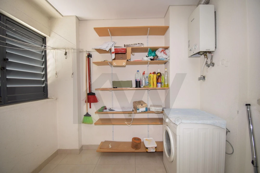Apartamento T3 para Arrendamento em Amora Foto 14