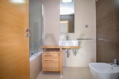 Apartamento T3 para Arrendamento em Amora