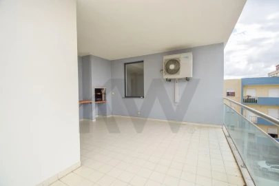 Apartamento T3 para Arrendamento em Amora