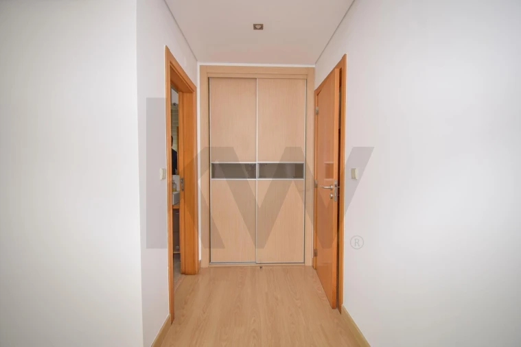 Apartamento T3 para Arrendamento em Amora Foto 19