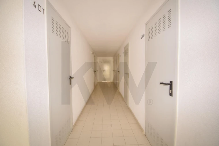Apartamento T3 para Arrendamento em Amora Foto 26