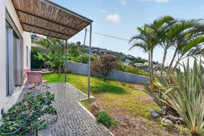 Moradia T3 para Venda em Ribeira Brava