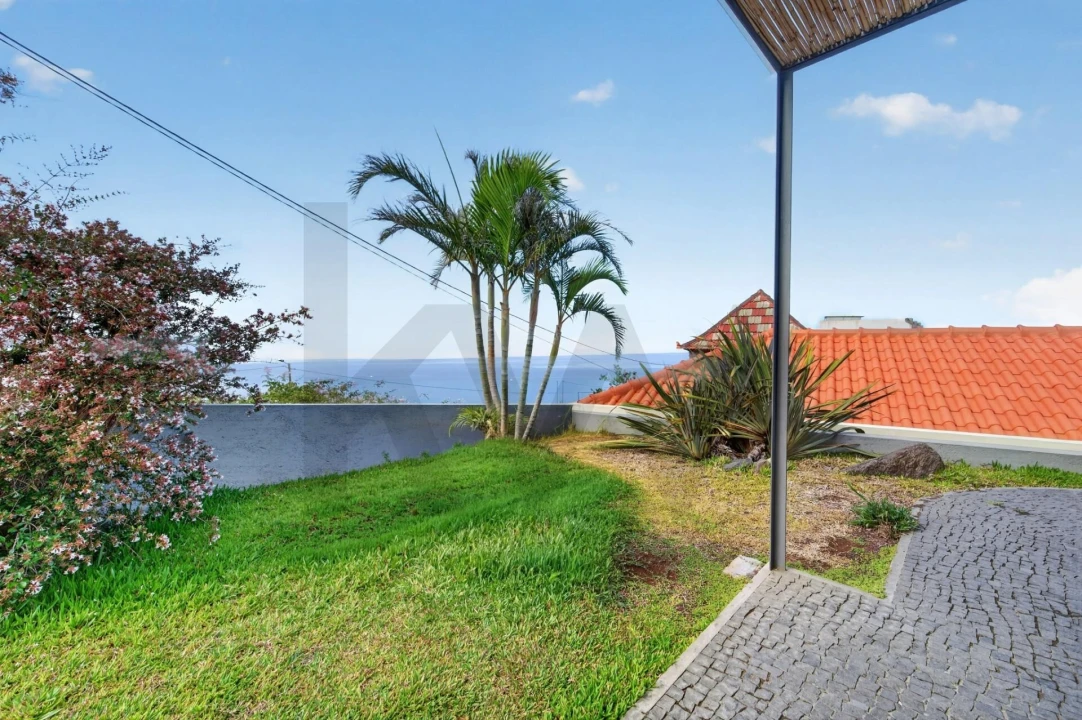 Moradia T3 para Venda em Ribeira Brava Foto 48