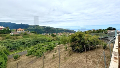 Moradia T4 para Venda em Santana