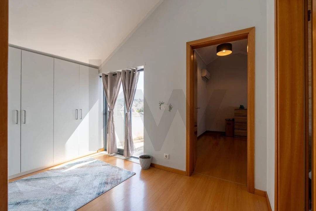 Apartamento T2 para Venda em Trouxemil e Torre de Vilela Foto 8