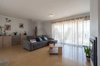 Apartamento T2 para Venda em Trouxemil e Torre de Vilela