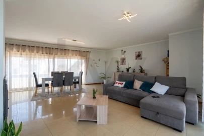 Apartamento T2 para Venda em Trouxemil e Torre de Vilela