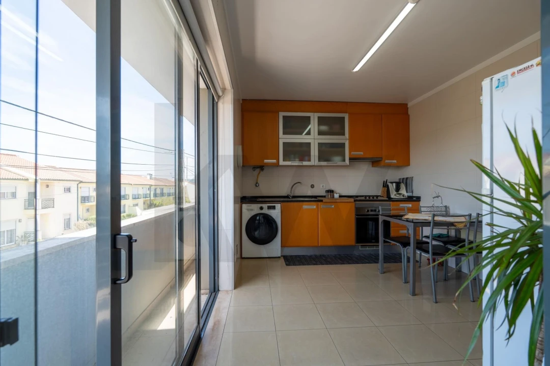 Apartamento T2 para Venda em Trouxemil e Torre de Vilela Foto 6