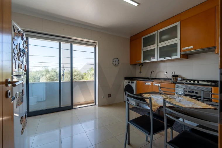 Apartamento T2 para Venda em Trouxemil e Torre de Vilela Foto 7