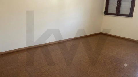 Apartamento T2 para Venda em Santa Iria de Azoia, São João da Talha e Bobadela