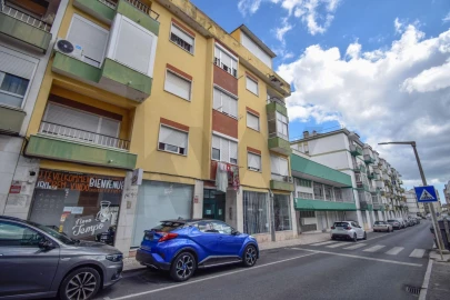 Apartamento T2 para Venda em Santa Iria de Azoia, São João da Talha e Bobadela