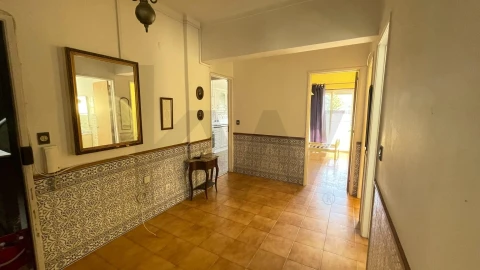 Apartamento T2 para Venda em Santa Iria de Azoia, São João da Talha e Bobadela