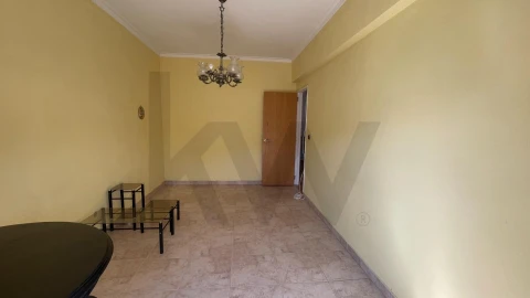 Apartamento T2 para Venda em Santa Iria de Azoia, São João da Talha e Bobadela