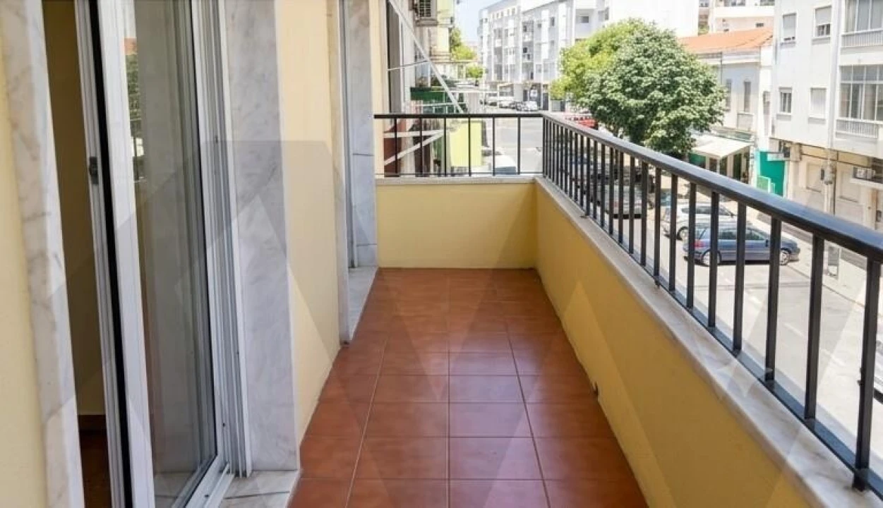 Apartamento T2 para Venda em Santa Iria de Azoia, São João da Talha e Bobadela Foto 9