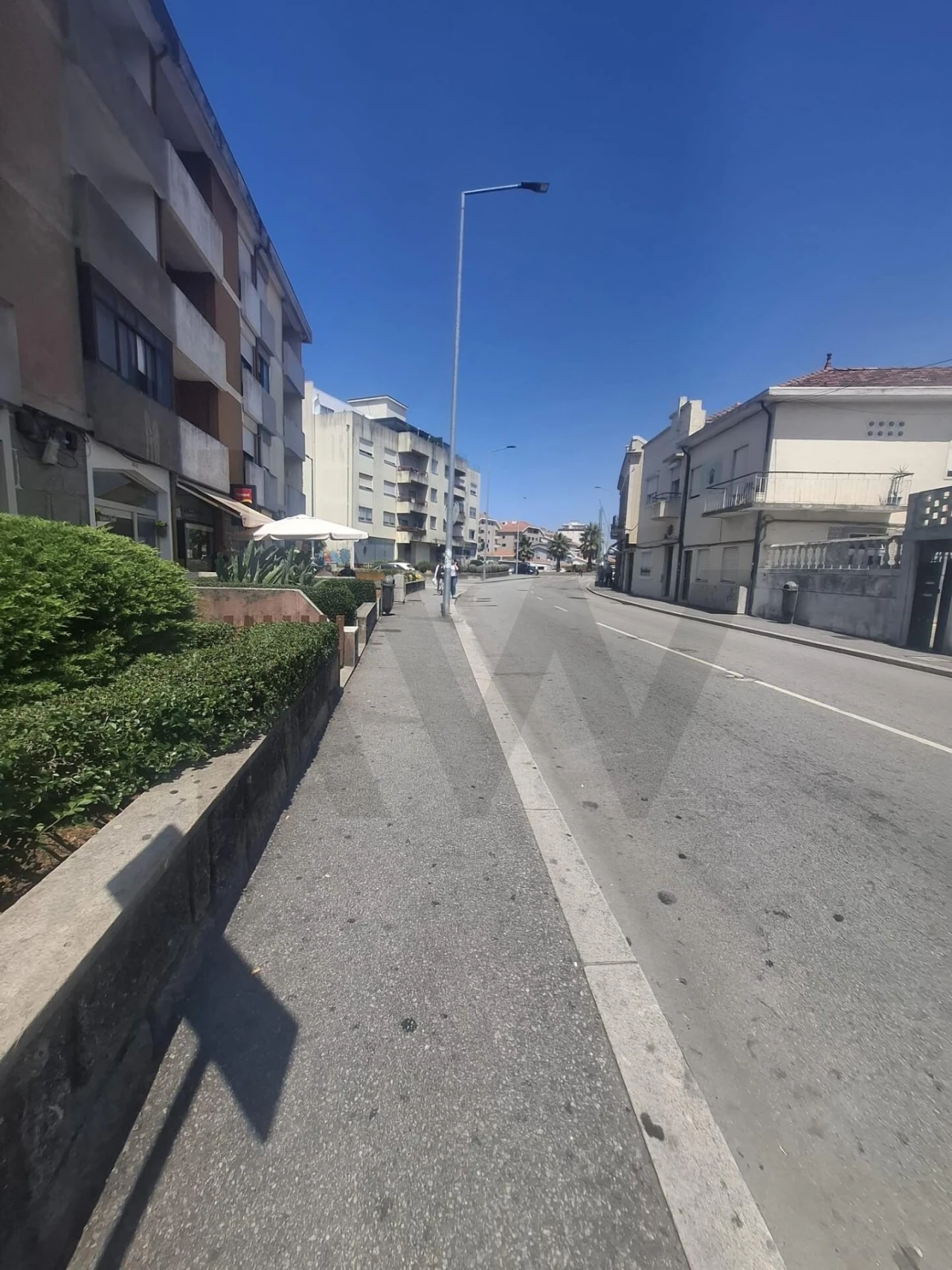 Loja para Arrendamento em Santa Marinha e São Pedro da Afurada Foto 1