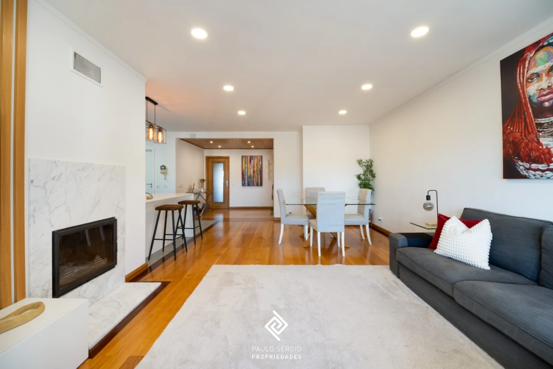 Apartamento T2 para Venda em Santa Marinha e São Pedro da Afurada Foto 1