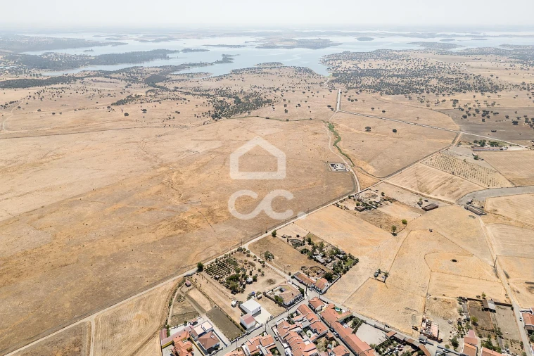 Moradia T4 para Venda em Campo e Campinho Foto 59