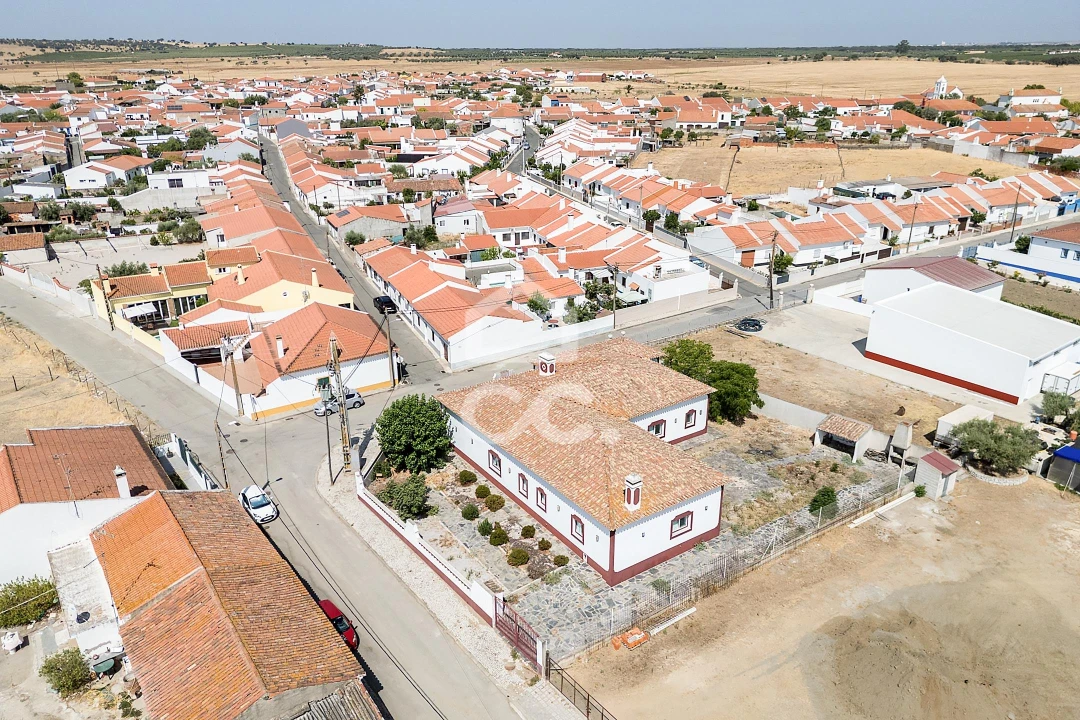 Moradia T4 para Venda em Campo e Campinho Foto 54