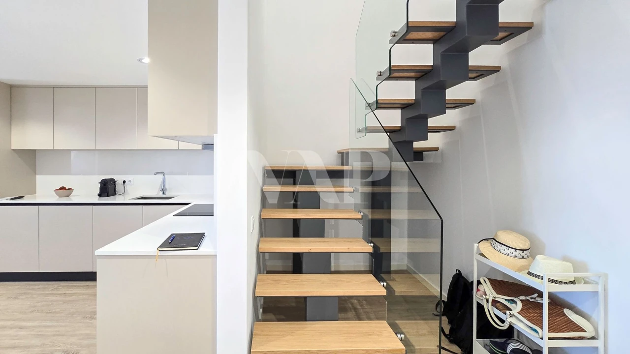 Apartamento T3 para Venda em Quarteira Foto 17