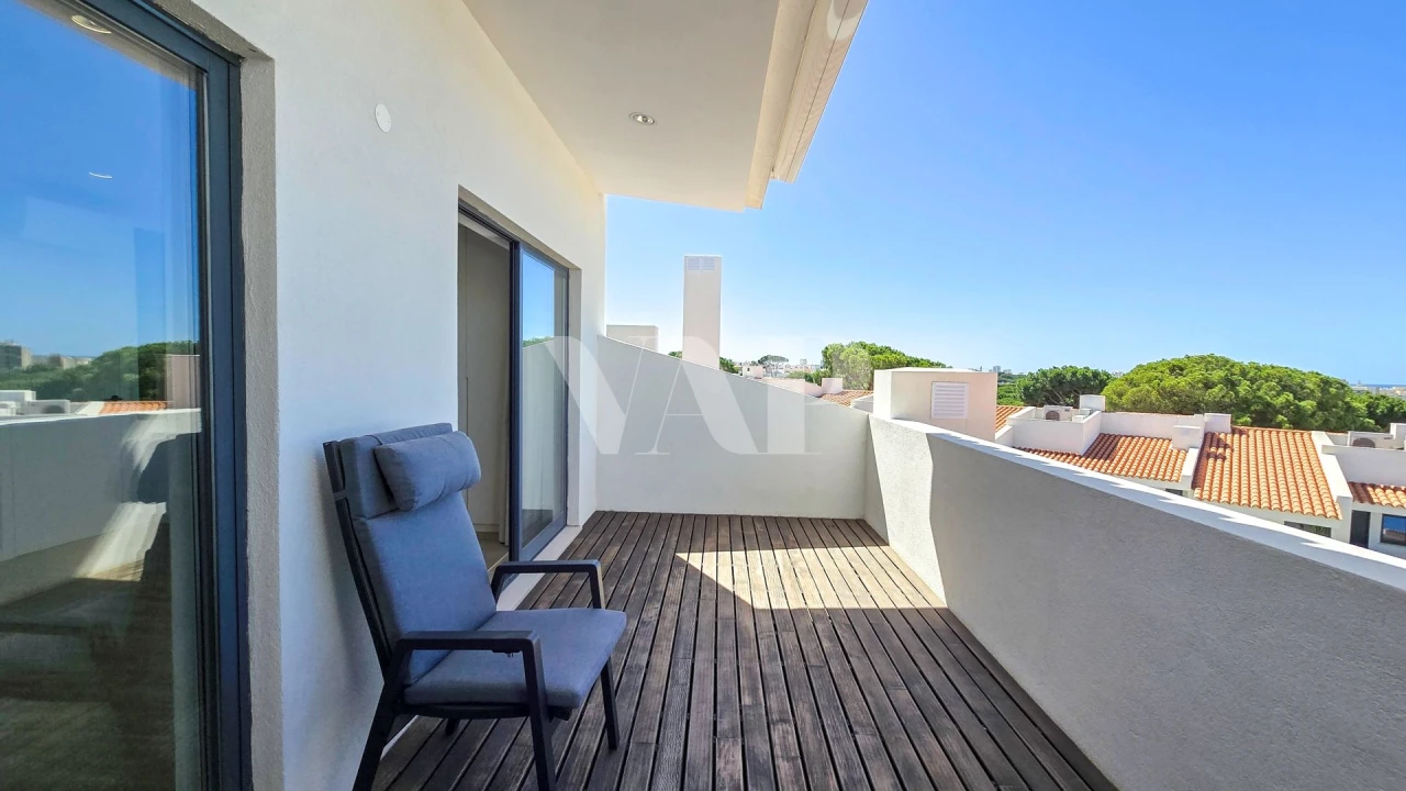 Apartamento T3 para Venda em Quarteira Foto 23