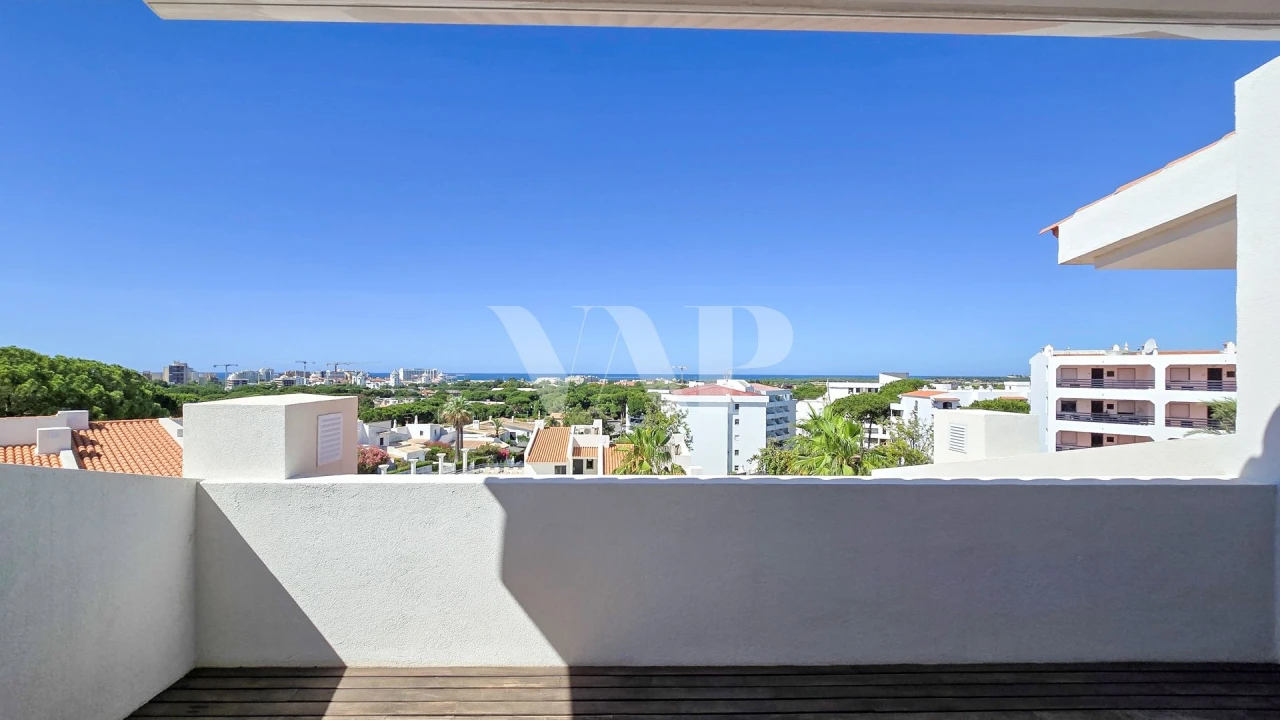 Apartamento T3 para Venda em Quarteira Foto 22