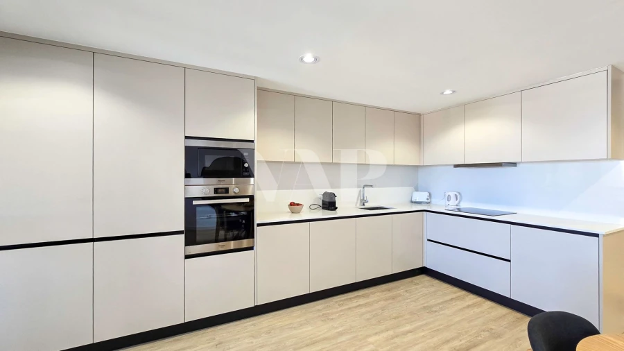 Apartamento T3 para Venda em Quarteira Foto 3