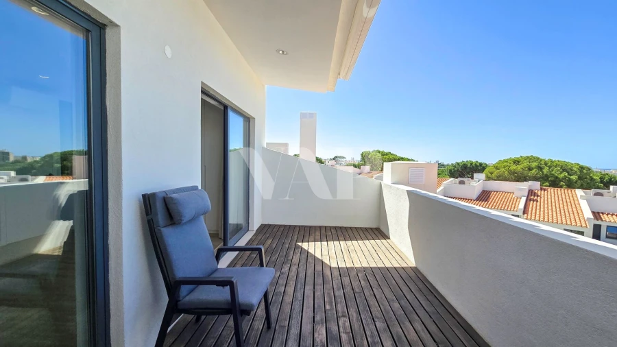 Apartamento T3 para Venda em Quarteira Foto 23