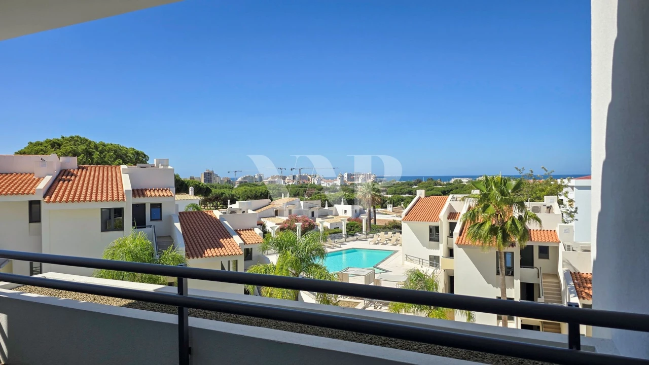 Apartamento T3 para Venda em Quarteira Foto 9