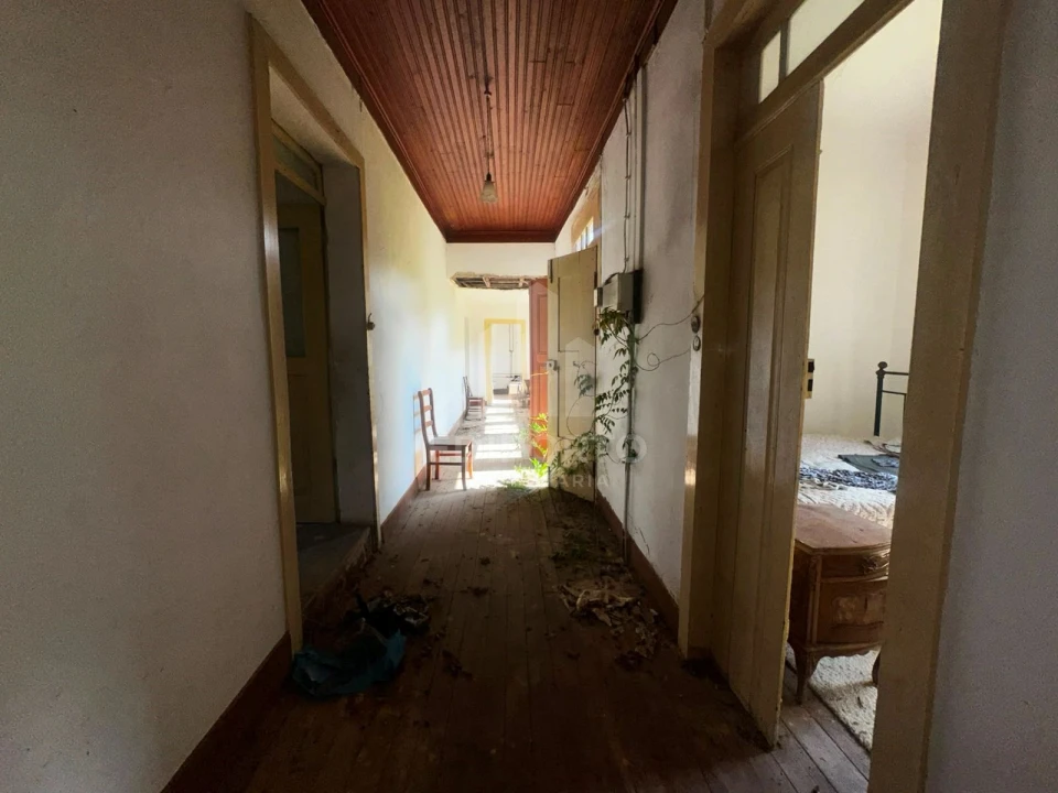 Quinta T4 para Venda em Sapardos Foto 26
