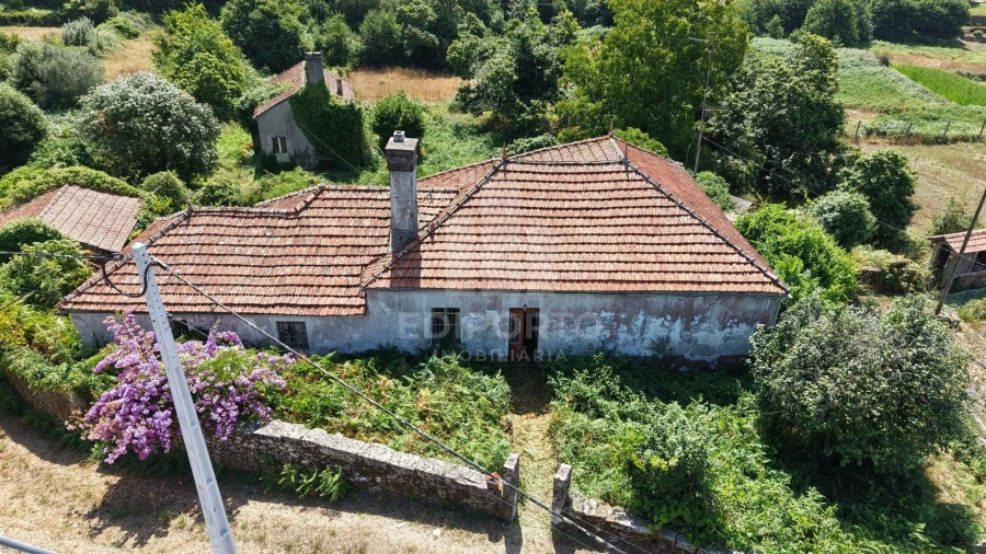 Quinta T4 para Venda em Sapardos Foto 5